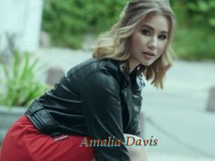 Amalia_Davis