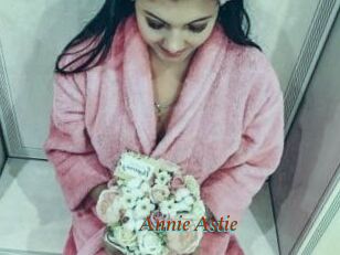 Annie_Astie