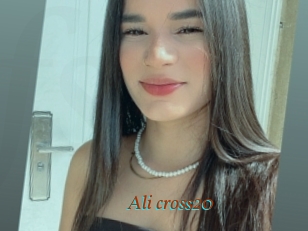 Ali_cross20
