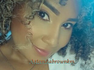 Artemisabrownkm