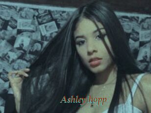 Ashley_hopp