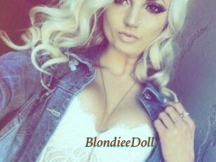 BlondieeDoll