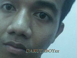 DAKUTAbOYxx