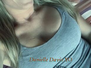 Danielle_Davis_XO