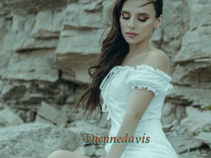 Diennedavis