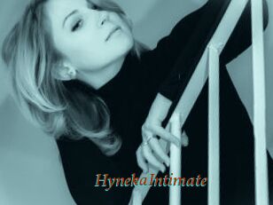 HynekaIntimate