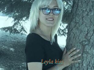 Leyla_kiss