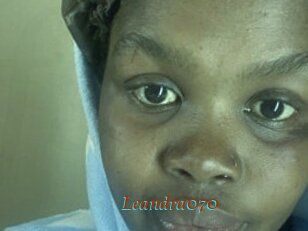Leandra070