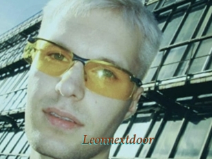 Leonnextdoor