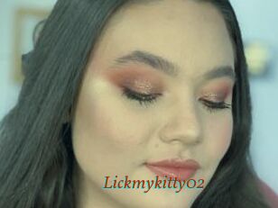 Lickmykitty02