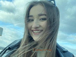 Lunaxeva