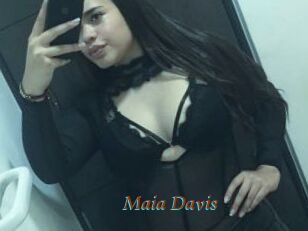 Maia_Davis