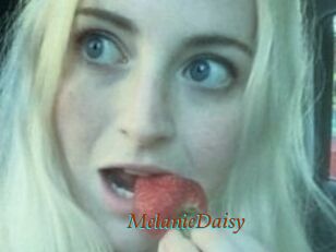Melanie_Daisy