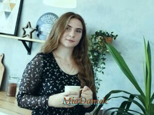MiaDanielc