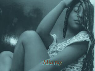Mia_ray