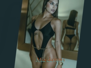 Mia_damms