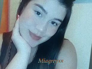 Miagreyxx