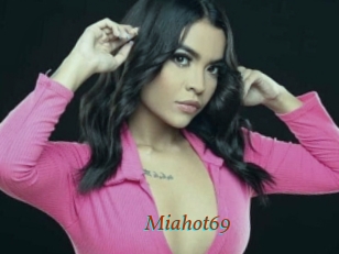 Miahot69