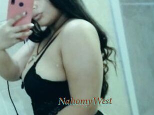NahomyWest