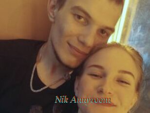 Nik_Annyroom