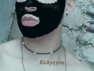 Ricky23cm