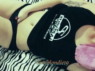 Sexyblondie19