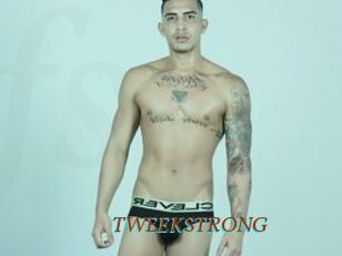 TWEEKSTRONG
