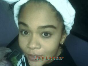 Toty_Lamour