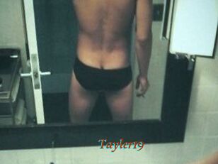 Tayler19