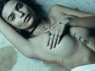 Vannee_J
